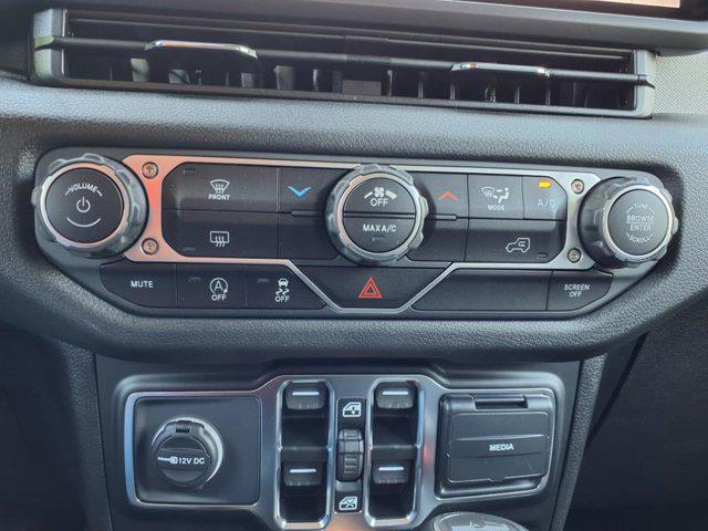 new 2025 Jeep Wrangler car, priced at $46,451