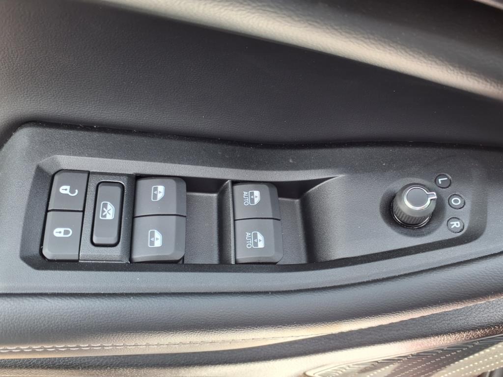 new 2025 Jeep Grand Cherokee car, priced at $36,177