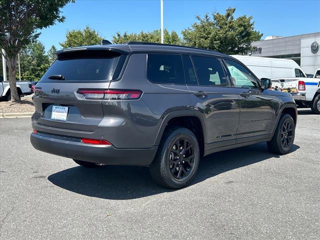 new 2024 Jeep Grand Cherokee L car, priced at $47,054