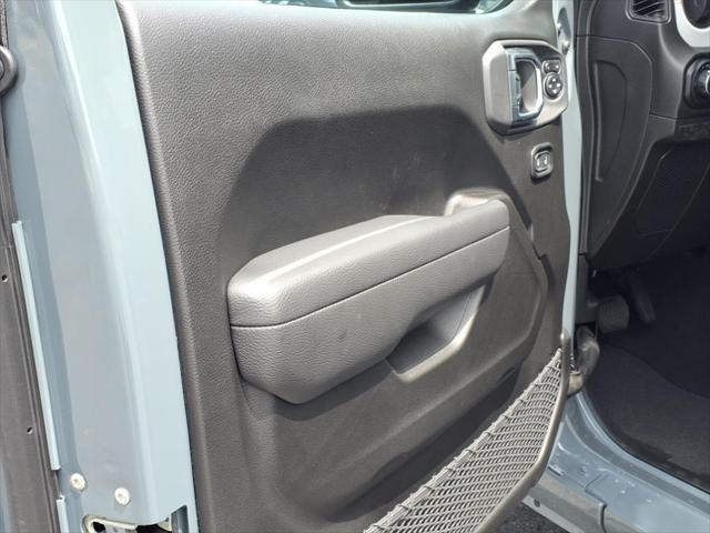 new 2025 Jeep Wrangler car, priced at $49,606