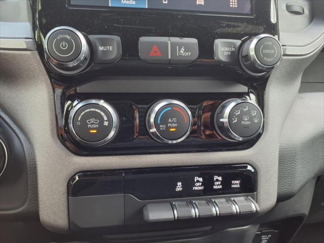 new 2025 Ram 1500 car, priced at $42,575