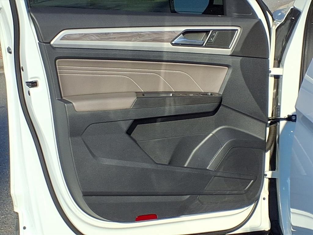 used 2022 Volkswagen Atlas Cross Sport car, priced at $21,995