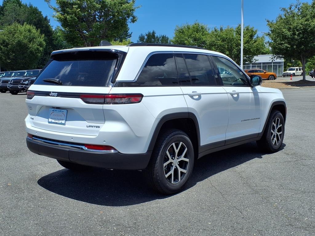 new 2025 Jeep Grand Cherokee car, priced at $48,807