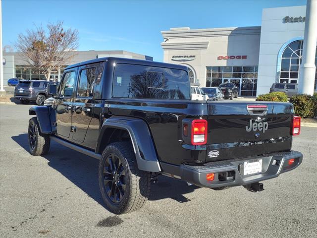 new 2025 Jeep Gladiator car, priced at $42,537