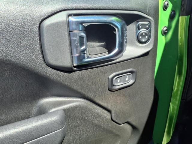 new 2025 Jeep Wrangler car, priced at $55,686