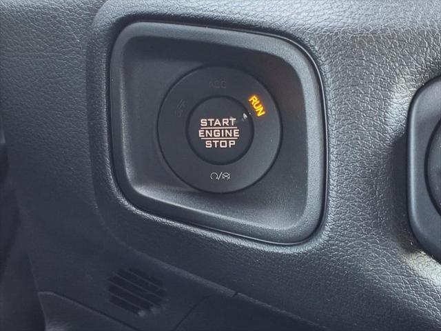new 2025 Jeep Wrangler car, priced at $55,686