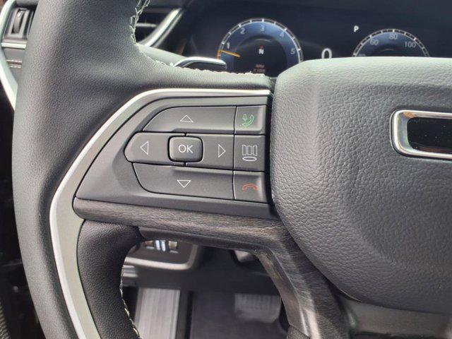new 2025 Jeep Grand Cherokee car, priced at $54,389