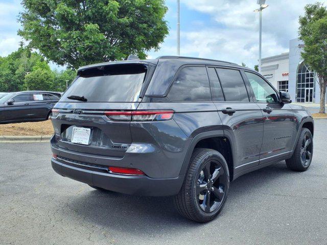 new 2025 Jeep Grand Cherokee car, priced at $54,389