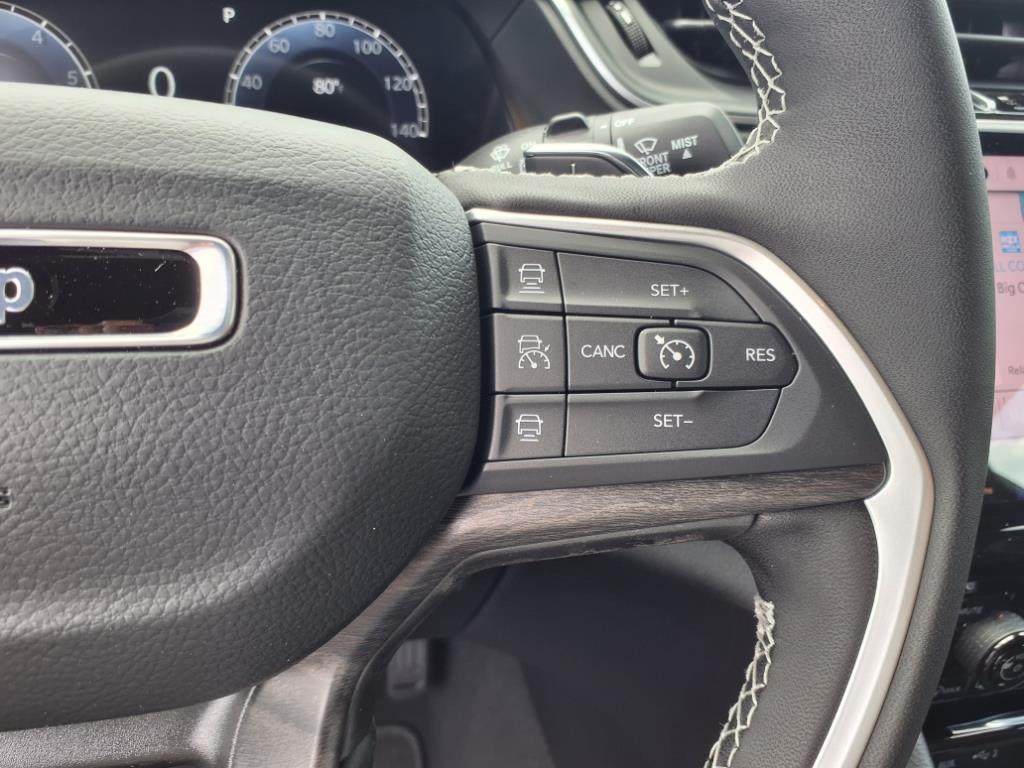 new 2025 Jeep Grand Cherokee car, priced at $52,127