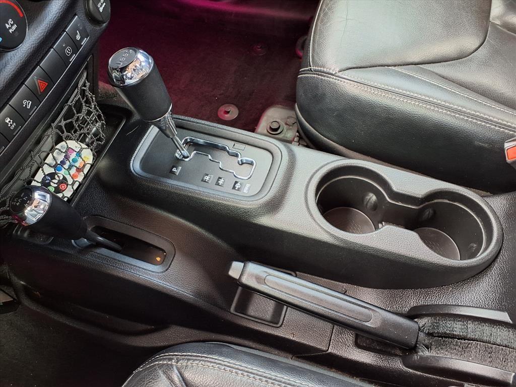 used 2015 Jeep Wrangler Unlimited car, priced at $19,558