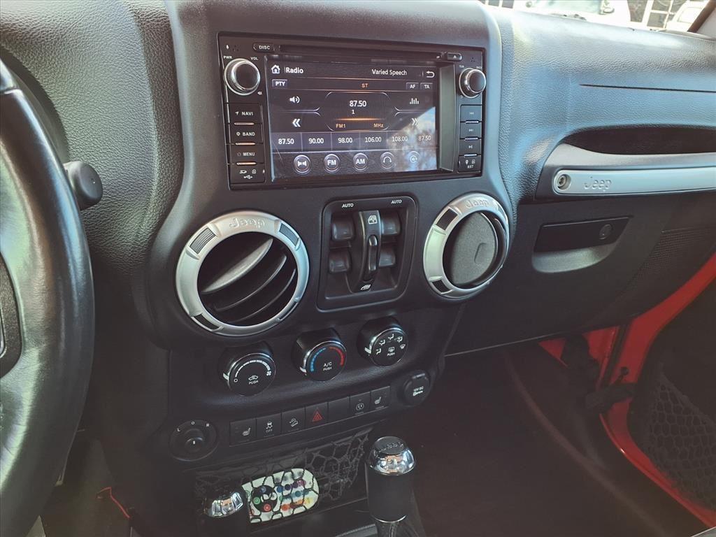 used 2015 Jeep Wrangler Unlimited car, priced at $19,558