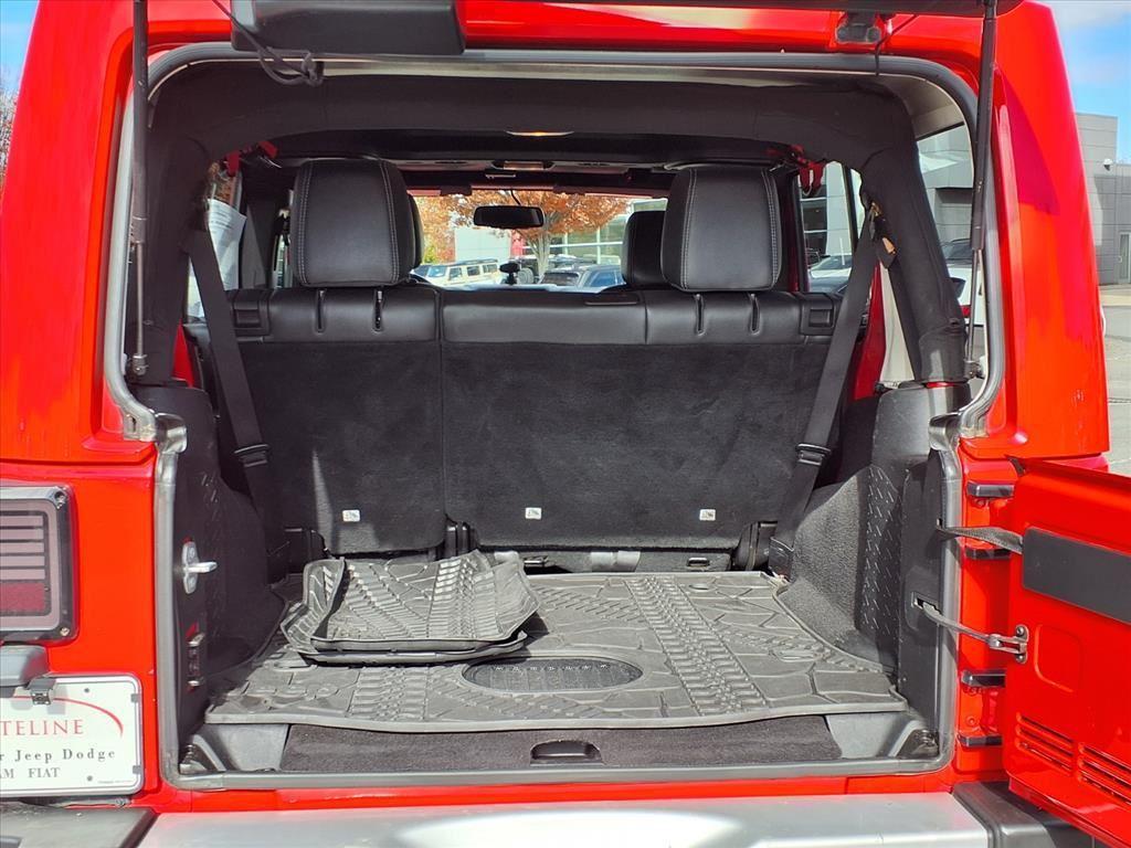 used 2015 Jeep Wrangler Unlimited car, priced at $19,558