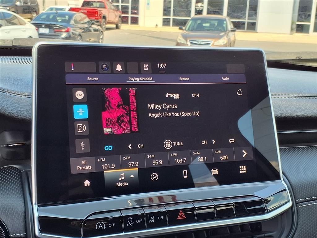 used 2023 Jeep Compass car, priced at $22,988