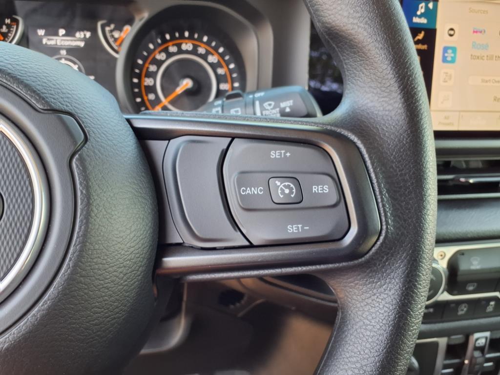 new 2025 Jeep Wrangler car, priced at $46,395