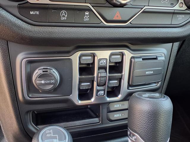 new 2025 Jeep Wrangler car, priced at $44,964