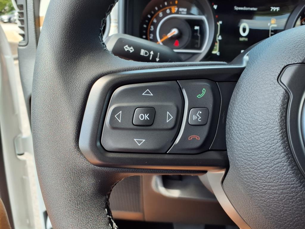new 2025 Jeep Gladiator car, priced at $49,297