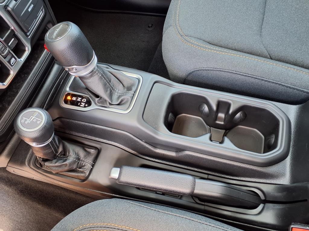 new 2025 Jeep Gladiator car, priced at $49,297