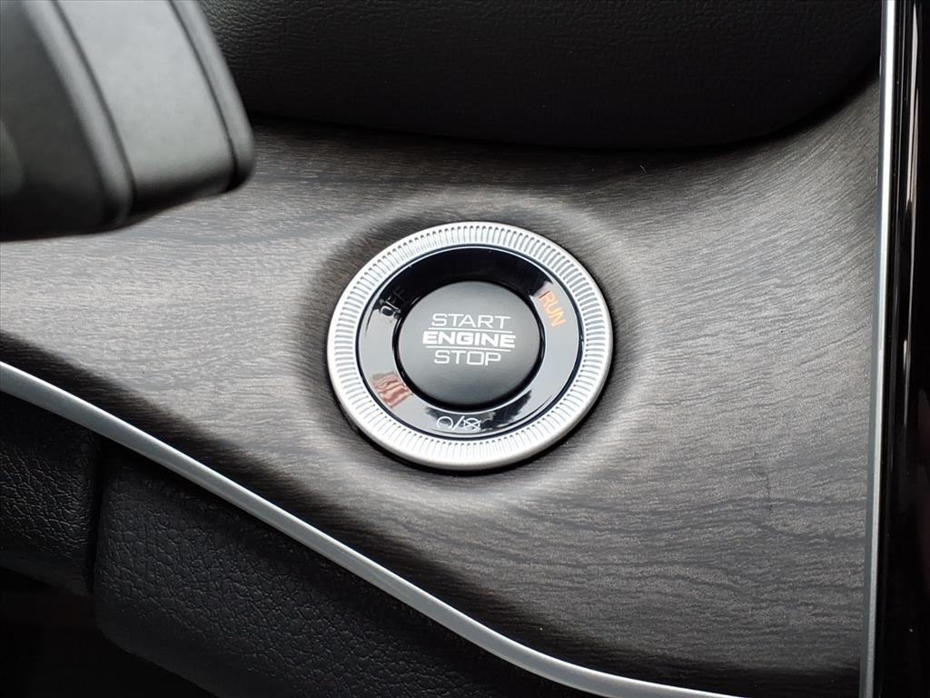 new 2025 Jeep Grand Cherokee L car, priced at $45,085