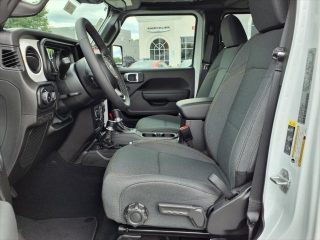 new 2025 Jeep Wrangler car, priced at $49,011