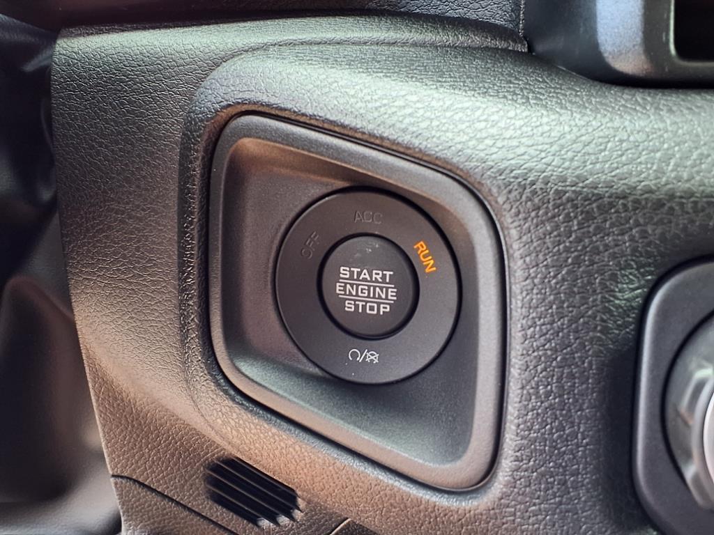 new 2025 Jeep Wrangler car, priced at $52,575
