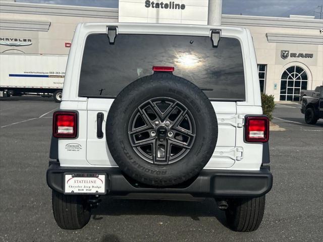 new 2025 Jeep Wrangler car, priced at $40,326