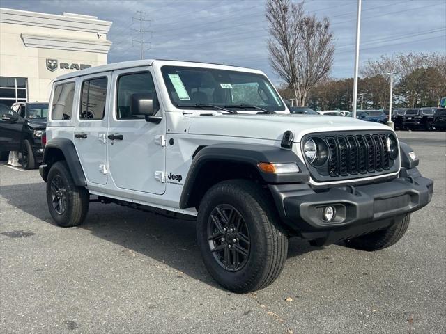 new 2025 Jeep Wrangler car, priced at $40,326