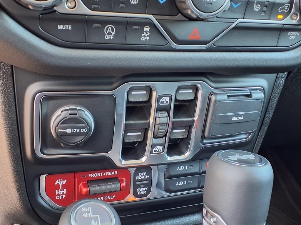 new 2025 Jeep Wrangler car, priced at $65,318