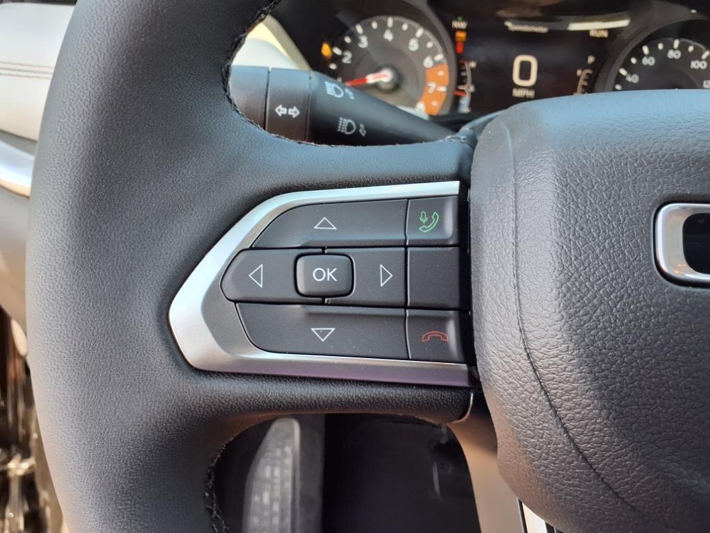 new 2025 Jeep Compass car, priced at $29,993