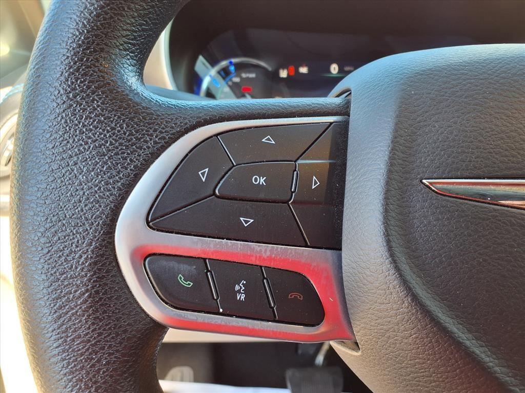 used 2021 Chrysler Pacifica Hybrid car, priced at $23,288