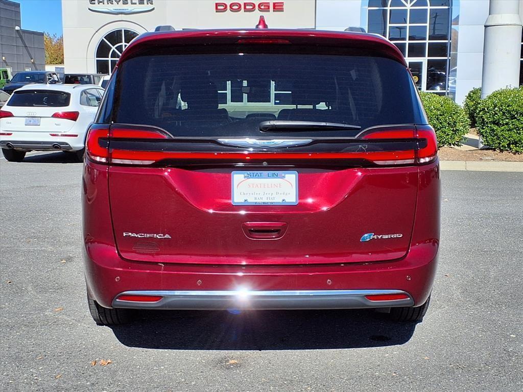 used 2021 Chrysler Pacifica Hybrid car, priced at $23,288