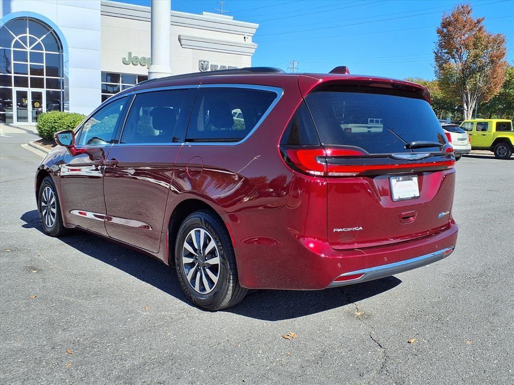 used 2021 Chrysler Pacifica Hybrid car, priced at $23,288