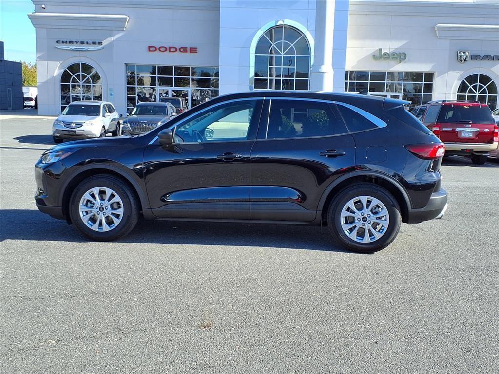 used 2024 Ford Escape car, priced at $21,387