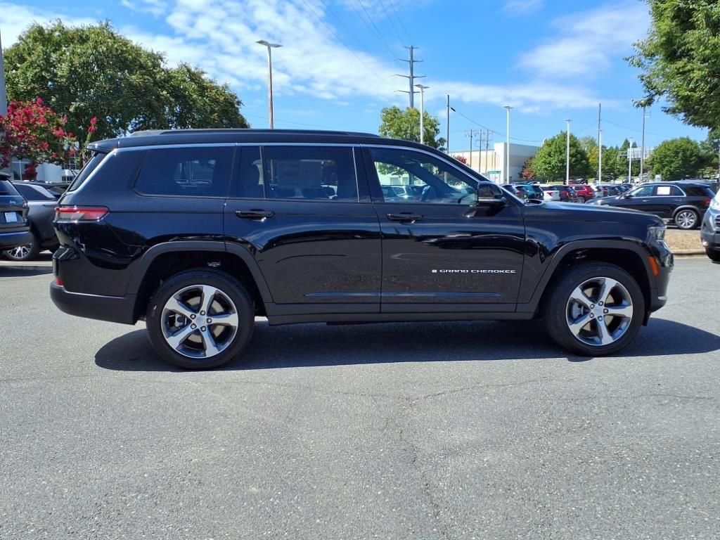 new 2025 Jeep Grand Cherokee L car, priced at $46,735