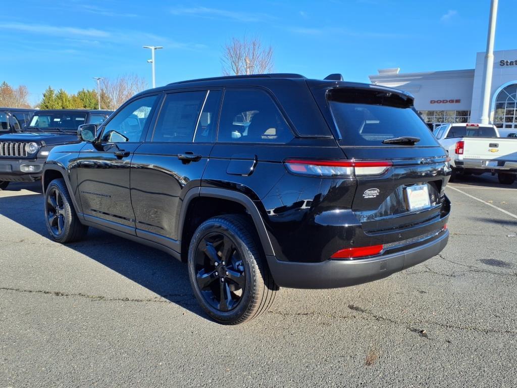 new 2025 Jeep Grand Cherokee car, priced at $53,455