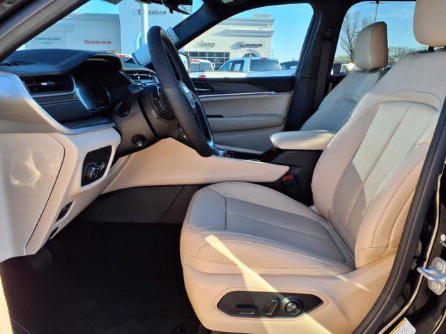 new 2025 Jeep Grand Cherokee car, priced at $51,697