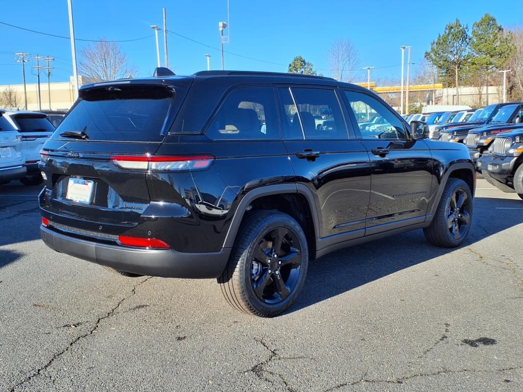 new 2025 Jeep Grand Cherokee car, priced at $53,455