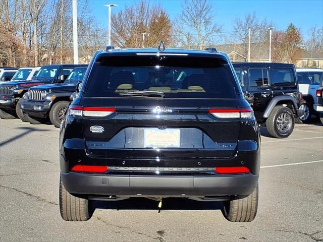 new 2025 Jeep Grand Cherokee car, priced at $51,927