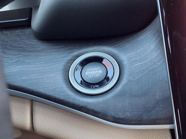 new 2025 Jeep Grand Cherokee car, priced at $51,697