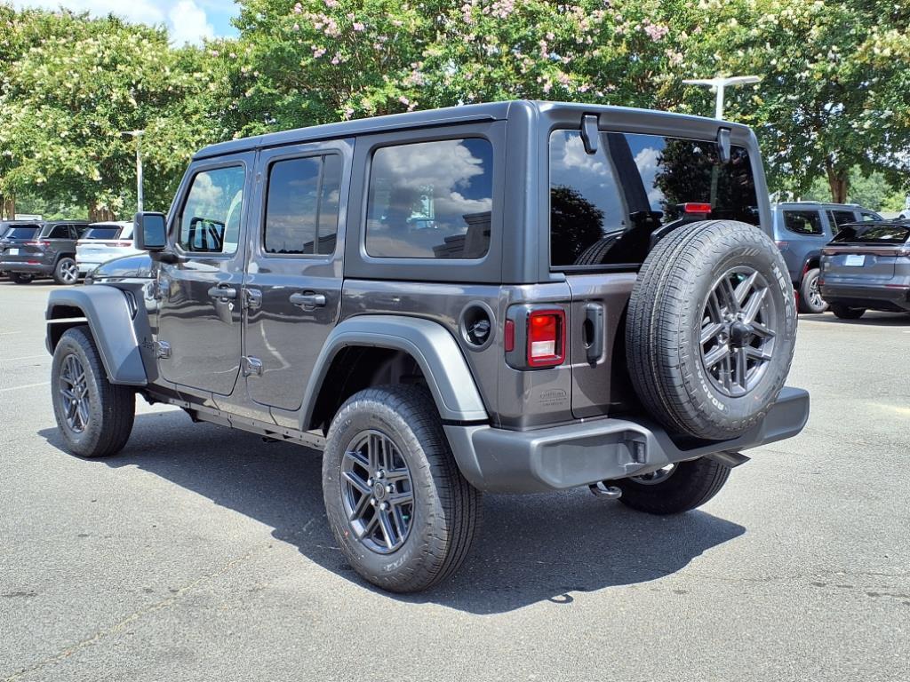 new 2025 Jeep Wrangler car, priced at $48,675