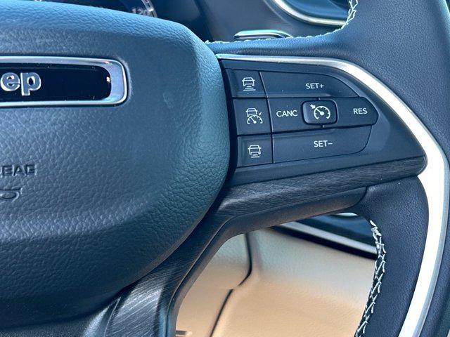 new 2025 Jeep Grand Cherokee car, priced at $47,838
