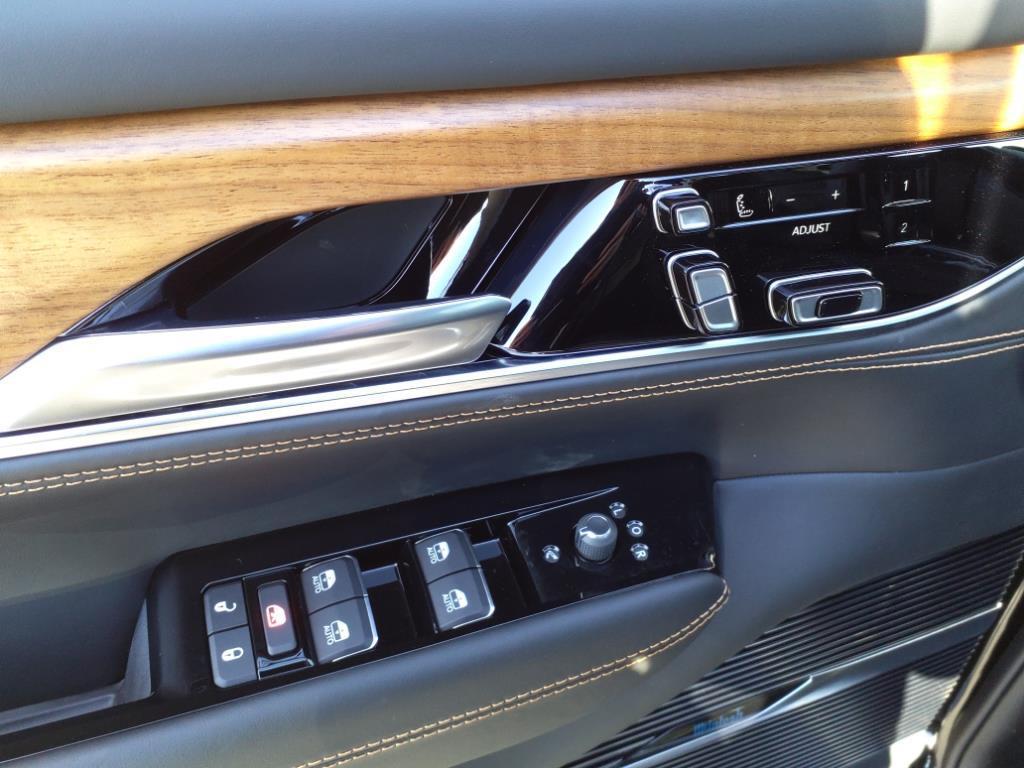 new 2024 Jeep Grand Wagoneer L car, priced at $100,135