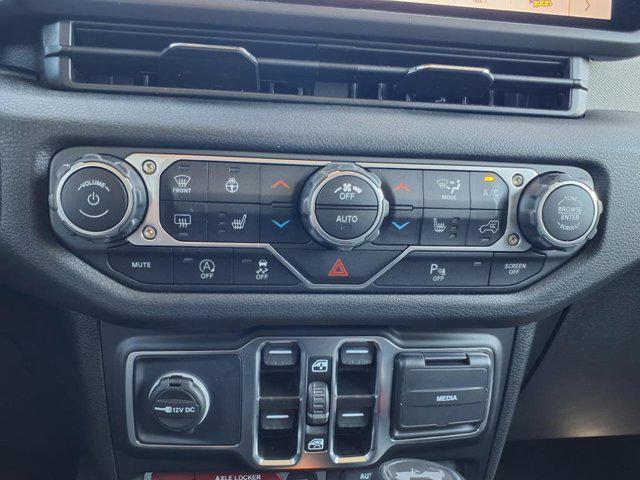 new 2025 Jeep Wrangler car, priced at $55,550