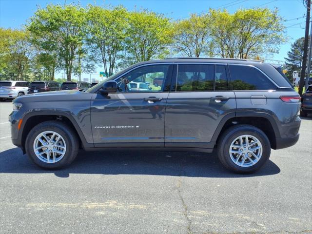 new 2025 Jeep Grand Cherokee car, priced at $40,098