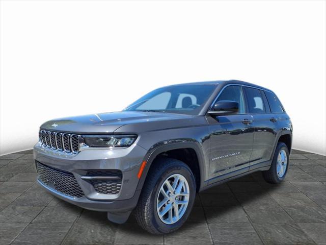 new 2025 Jeep Grand Cherokee car, priced at $40,098
