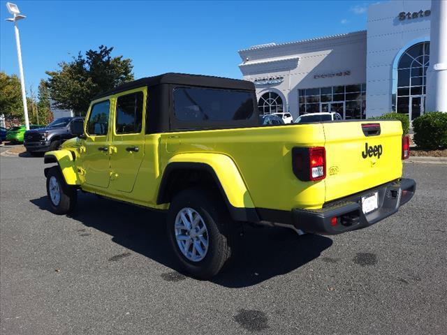 used 2023 Jeep Gladiator car, priced at $43,329