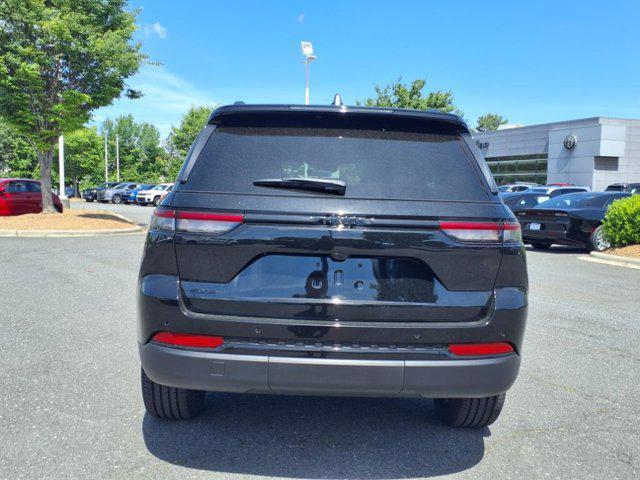 new 2025 Jeep Grand Cherokee car, priced at $46,915