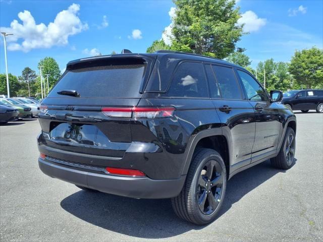 new 2025 Jeep Grand Cherokee car, priced at $44,290