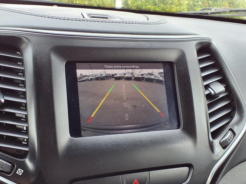 used 2020 Jeep Cherokee car, priced at $14,490