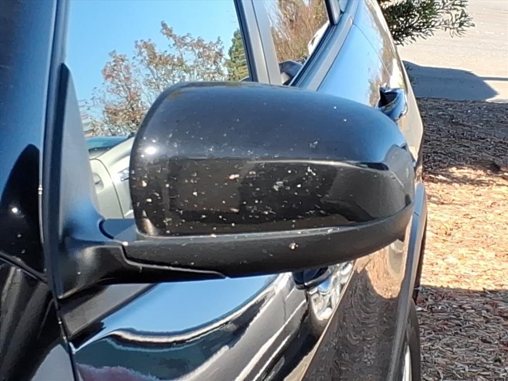 used 2020 Jeep Cherokee car, priced at $13,995