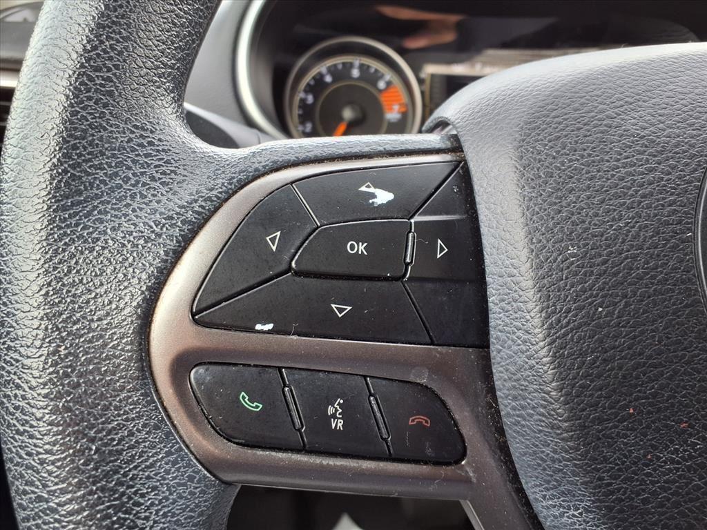 used 2020 Jeep Cherokee car, priced at $14,490